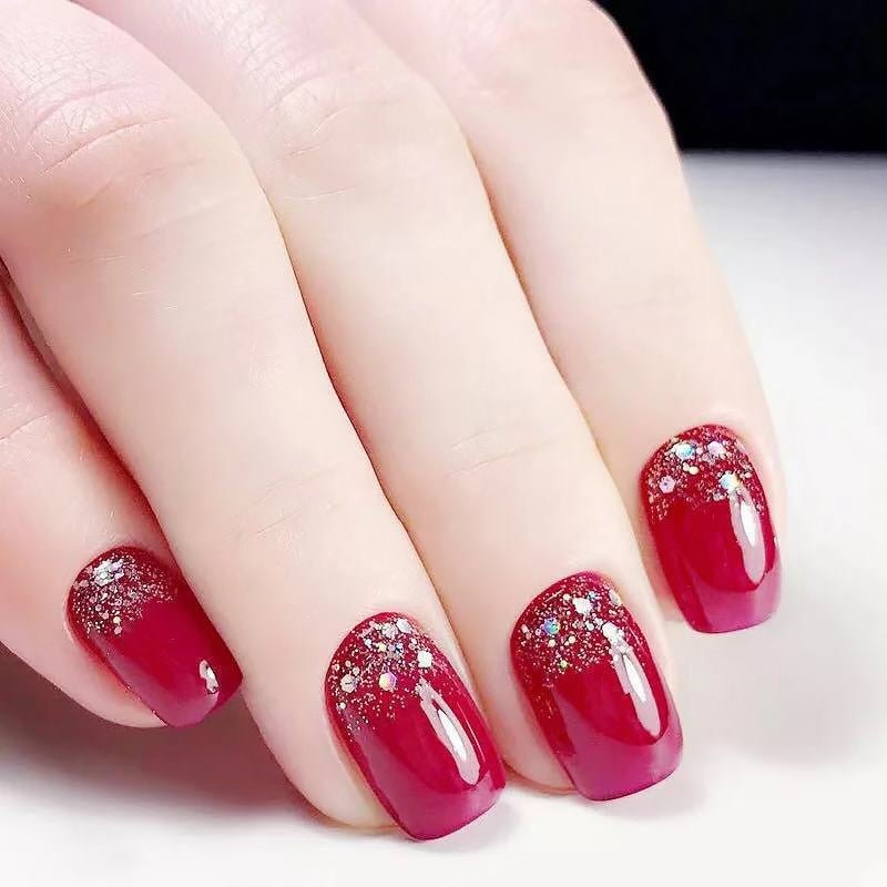 24pcs/set Red Color Short Size Fake Nails Women Fashion Glitter Patch Nail Art Tools Bride Wedding Party Nail Tips With Glue