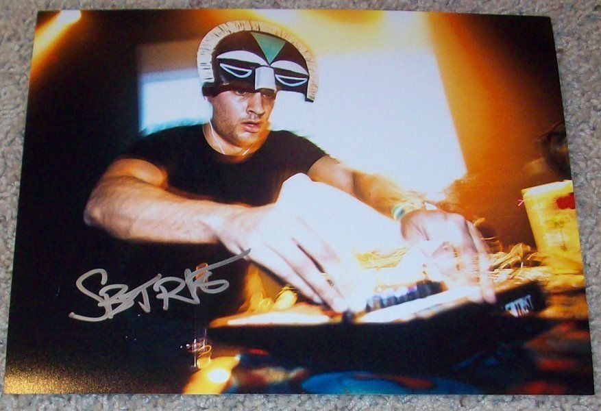 DJ SBTRKT AARON JEROME SIGNED AUTOGRAPH 8x10 Photo Poster painting F w/PROOF