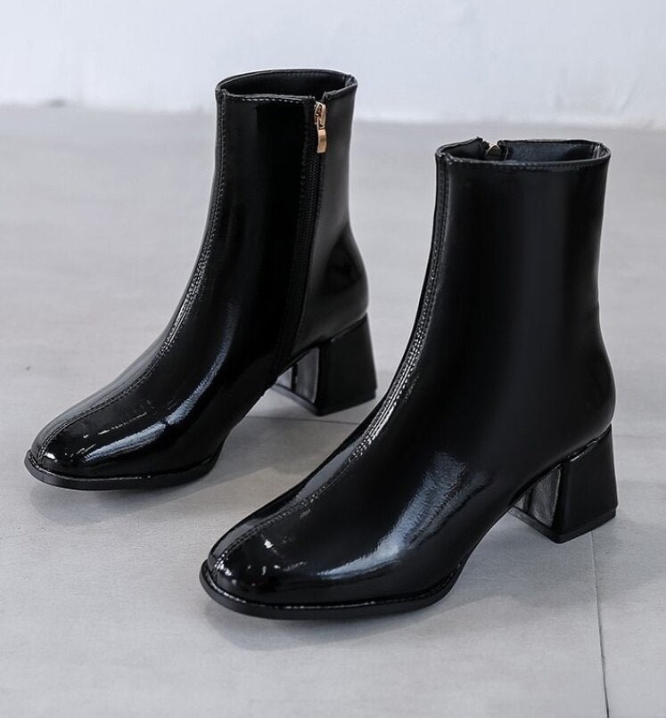 New Ankle Boots Soft Patent Leather Women Boots Thick Highs Ladies Shoes Autumn Winter Zipper Woman Boots Black White 2021