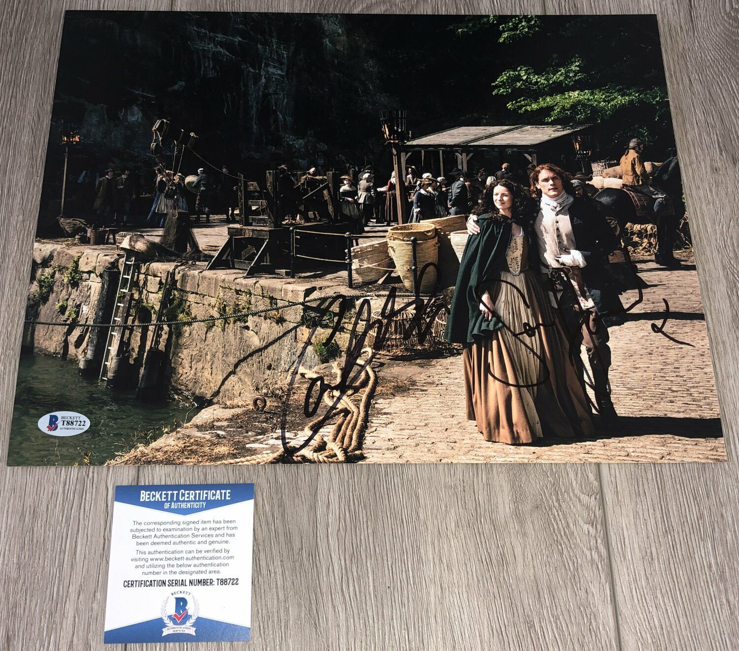 SAM HEUGHAN CAITRIONA BALFE SIGNED OUTLANDER 11x14 Photo Poster painting w/PROOF BECKETT BAS COA