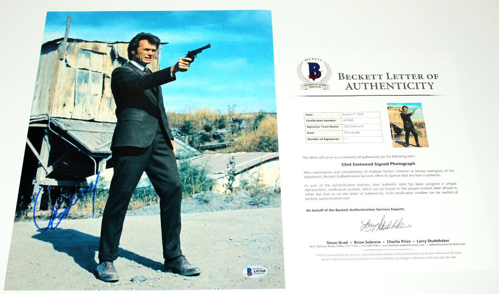 CLINT EASTWOOD SIGNED AUTHENTIC 'DIRTY HARRY' 11x14 MOVIE Photo Poster painting BECKETT BAS COA