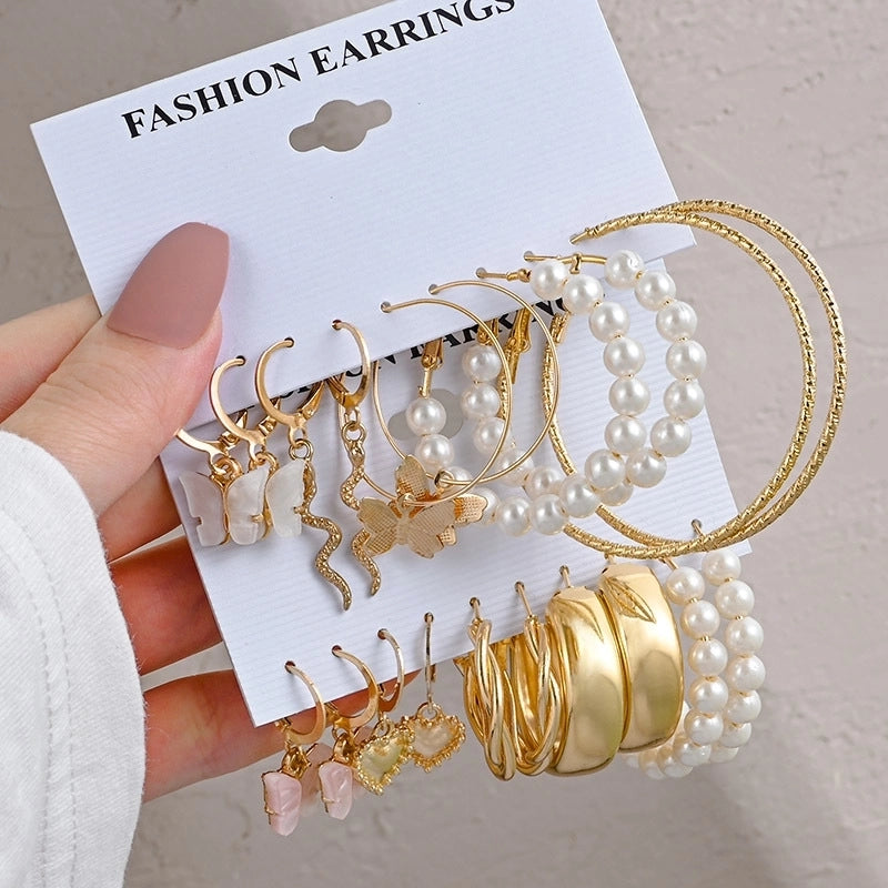 Hot Sale Retro Gold Geometric Ladies Earrings Set Fashion Pearl Earrings Earrings Diamond