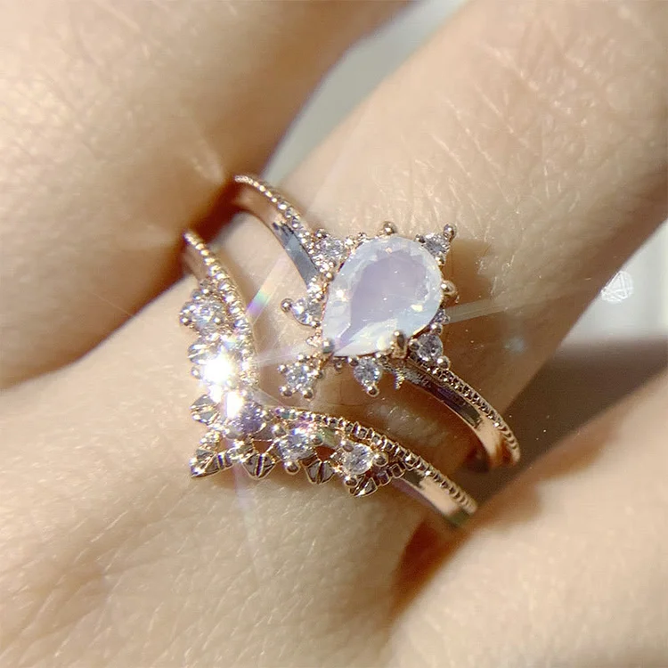 Olivenorma 2 Pcs Crown Moonstone Plated Zircon Engagement Ring Set