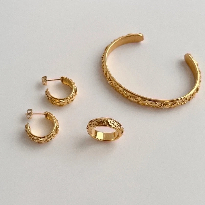 Commute Sun Star Metal Titanium Steel 18k Gold Plated Artificial Gemstones Rings