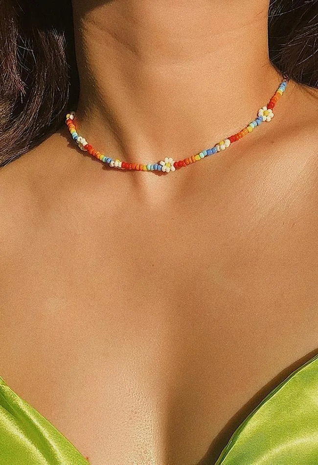 Brownm Vacation Daisy Necklace