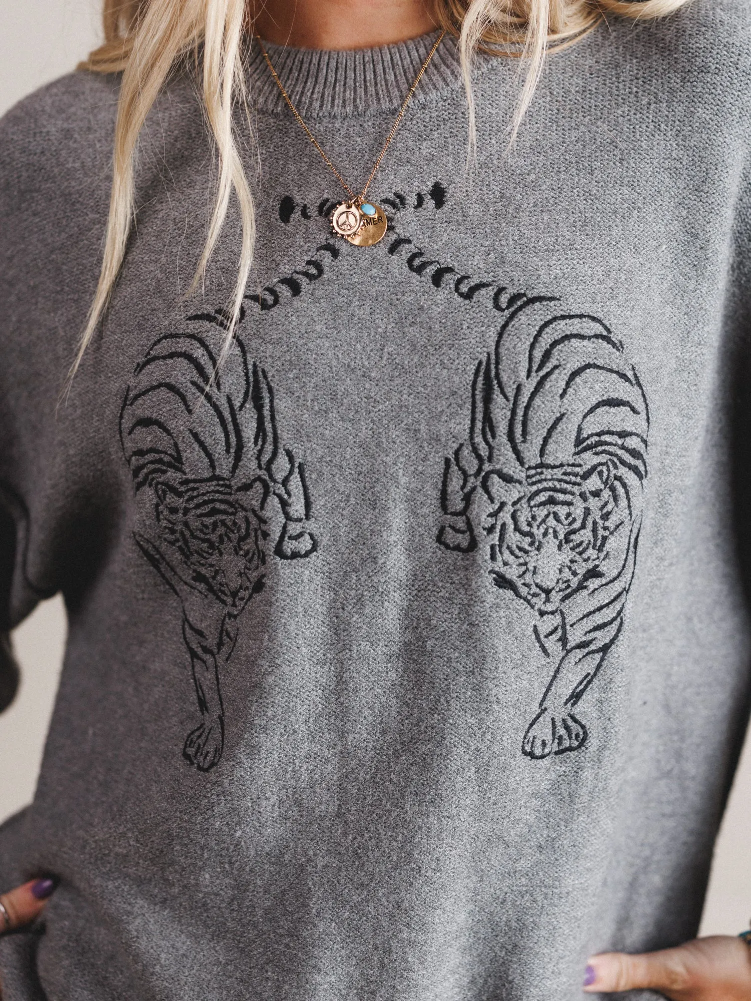 Tiger Drift Sweater - Gray