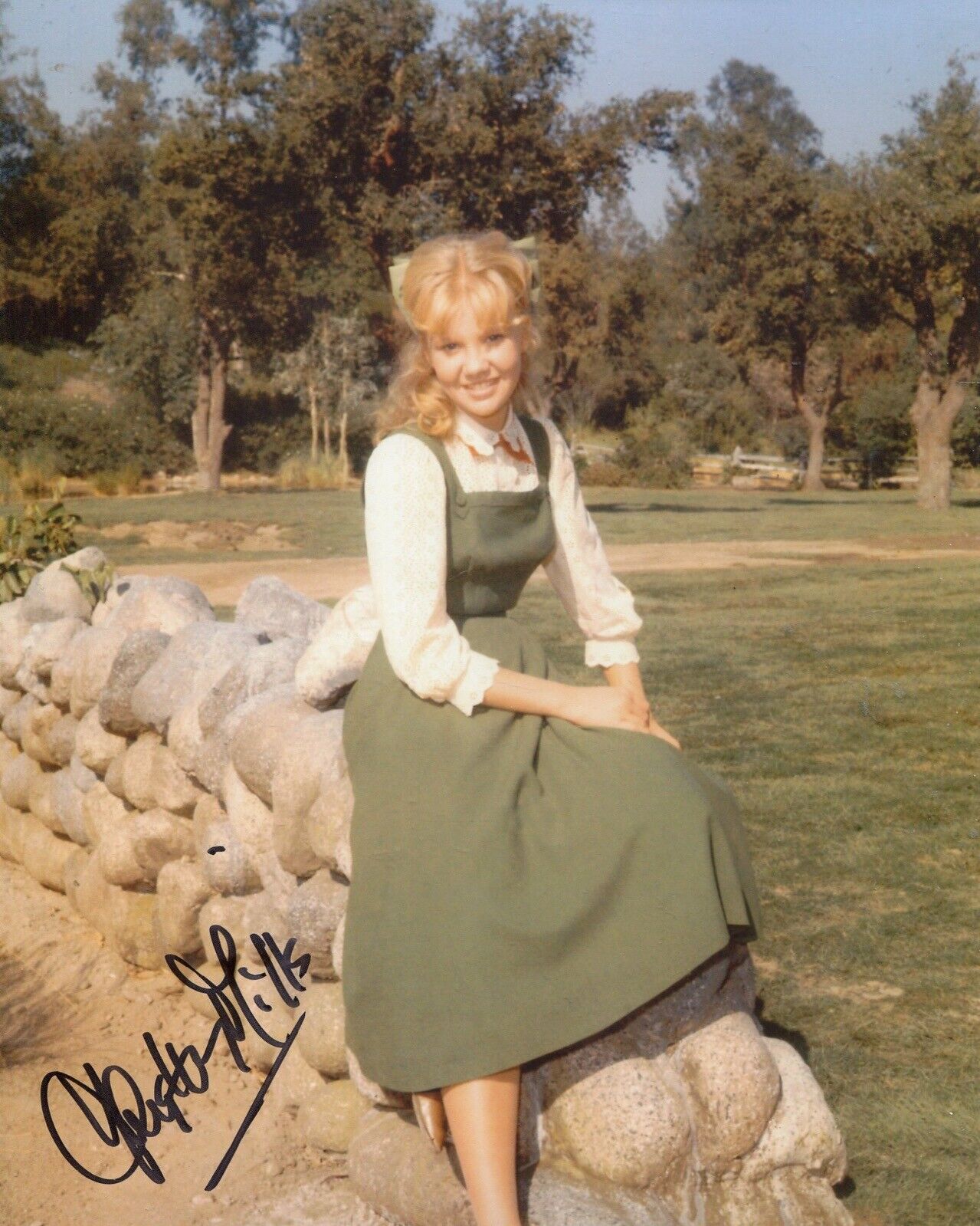 Actress HAYLEY MILLS signed 8x10 Photo Poster painting - In Person signing Ref43