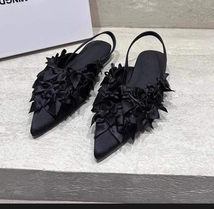 Yyvonne New Flat-Bottomed Sandals Women's French Temperament Bows Cool Slippers Low Heel Pointy Cloth Single Shoes