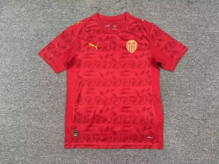 Fans 25-26 season Valencia away jersey