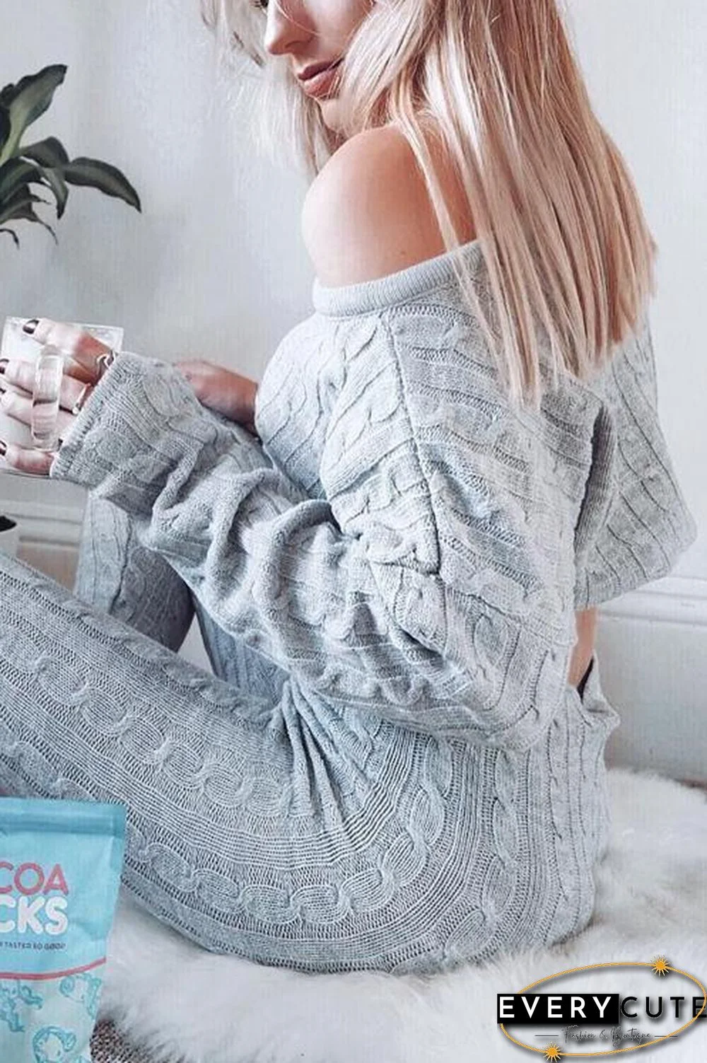 Knit Dew Shoulder Pants Set