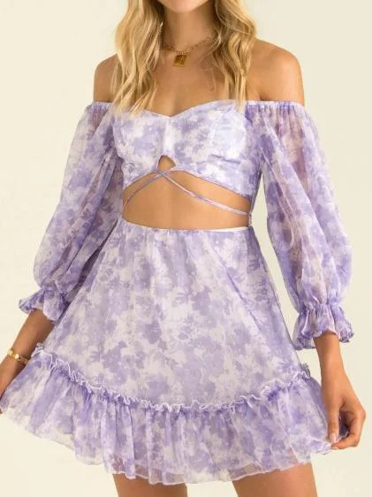 Off Shoulder dress in purple