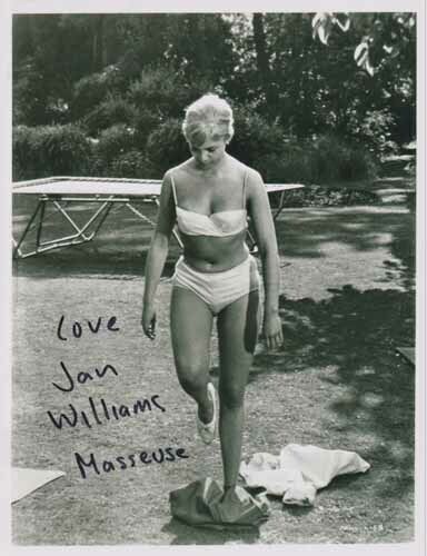 JAN WILLIAMS 007 JAMES BOND AUTHENTIC AUTOGRAPH MASSEUSE FROM RUSSIA WITH LOVE