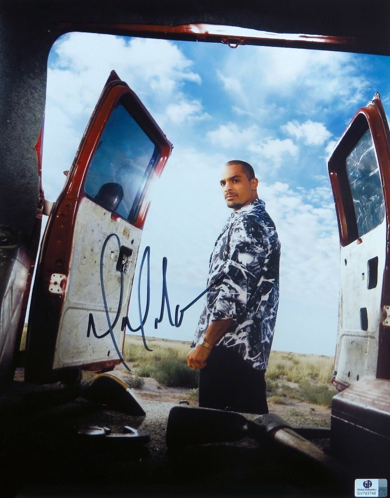 Michael Mando Signed Autographed 11X14 Photo Poster painting Better Call Saul GV793748