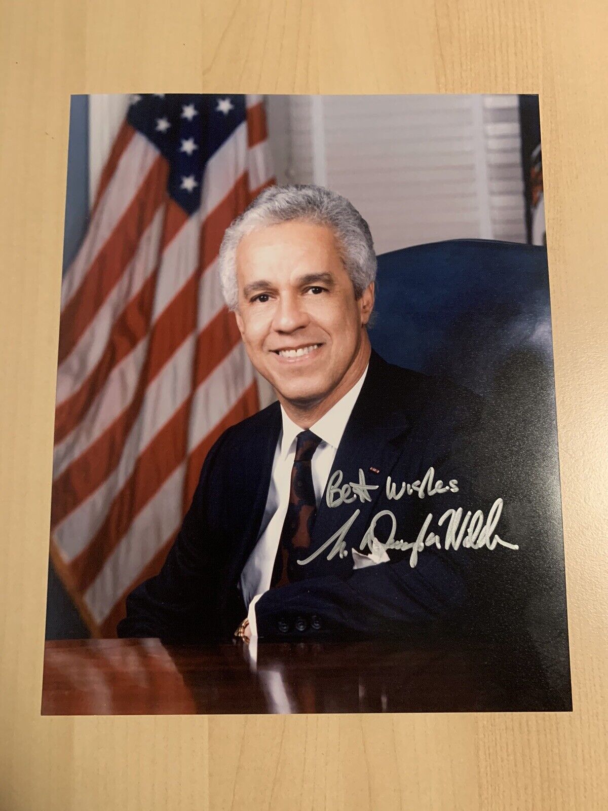 L DOUGLAS WILDER SIGNED 8x10 Photo Poster painting VIRGINIA GOVERNOR AUTOGRAPHED POLITICIAN COA