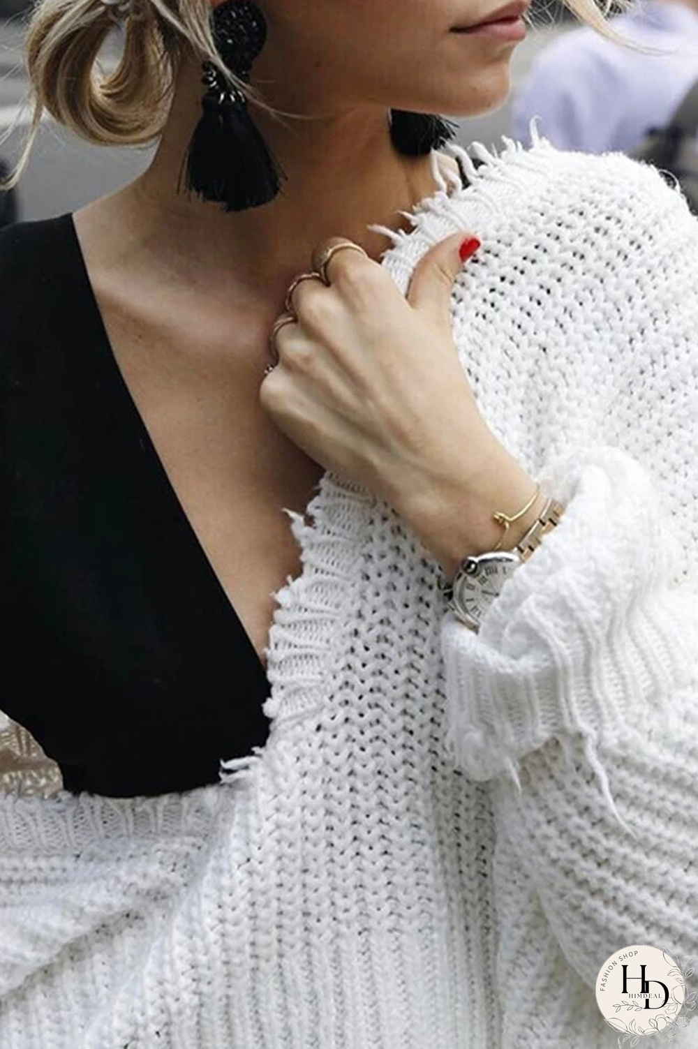 V-Neck Fringed Long-Sleeved Sweater