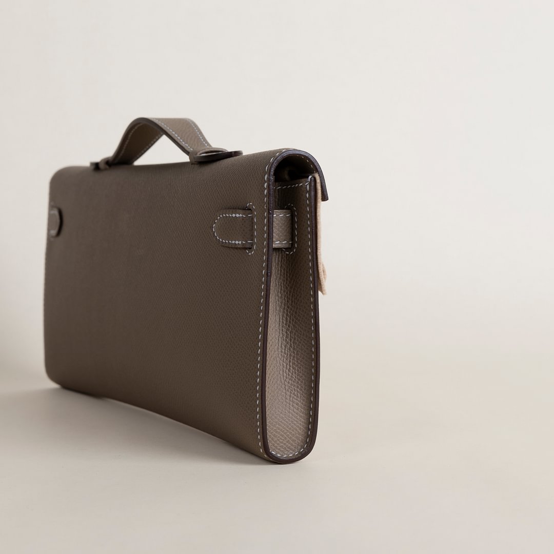 Kelly cut Epsom CK18 Etoupe PHW