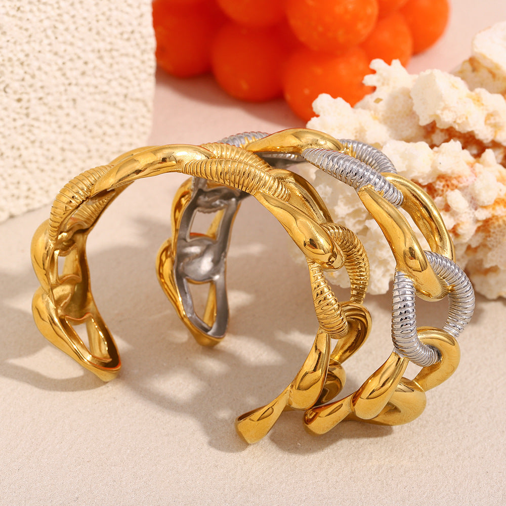 Fashionable And Simple Niche Design High-End Hand Jewelry Stainless Steel Plated 18K Gold Large Chain Bracelet For Women4