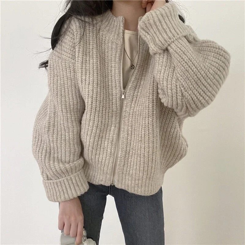Aiertu Autumn Women's Knitted Jacket New Korean Chic Casual Sweater Coat Solid Color Zipper Thick O Neck Cardigans Women aiertu