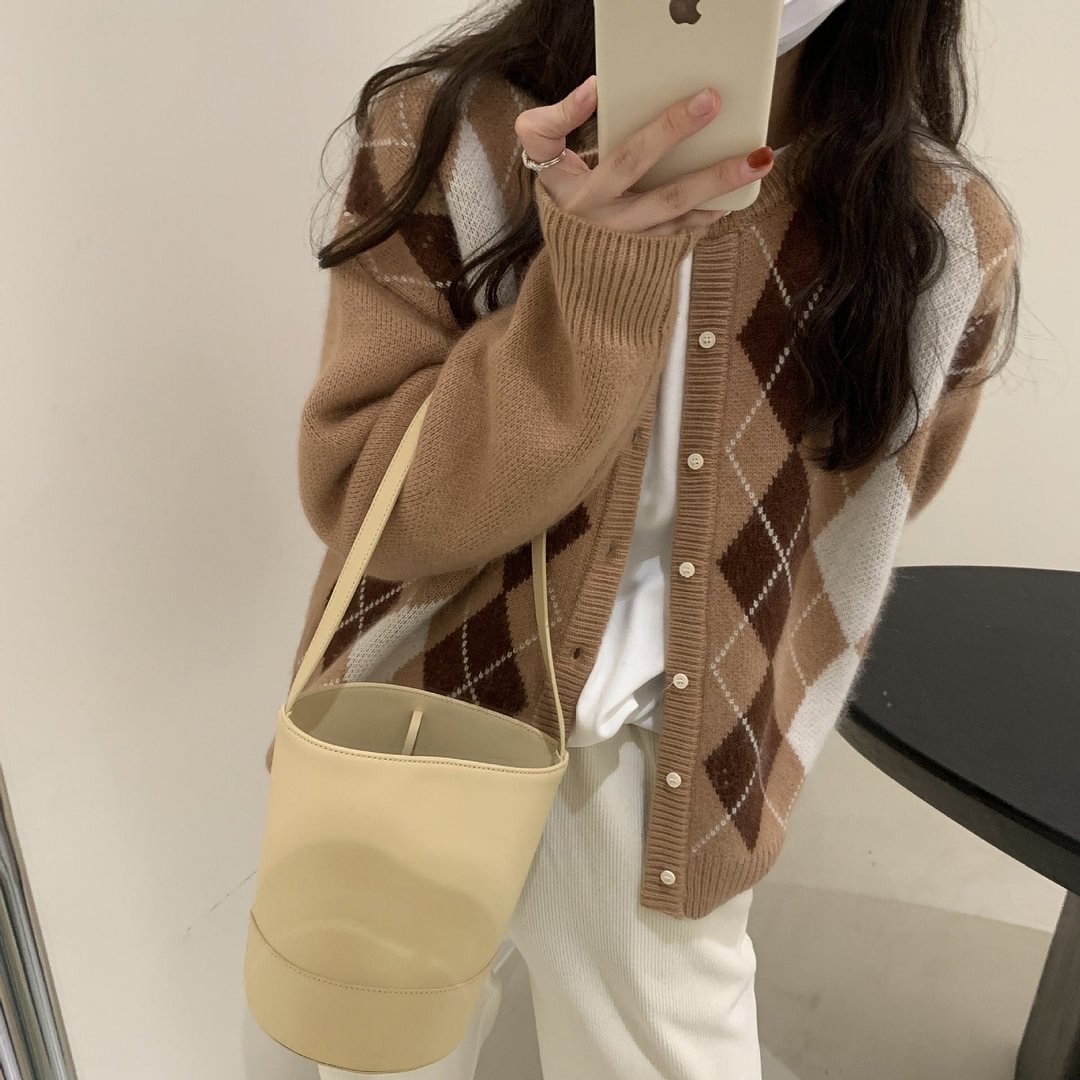 Diamond Round Neck Lazy Wind Knitted Cardigan Sweater | EGEMISS
