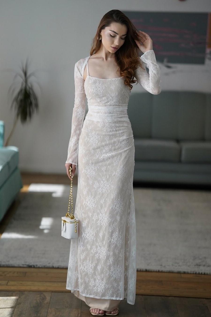 Oknass Spaghetti Strap Long Mermaid Prom Dress With Lace Appliques Pleated