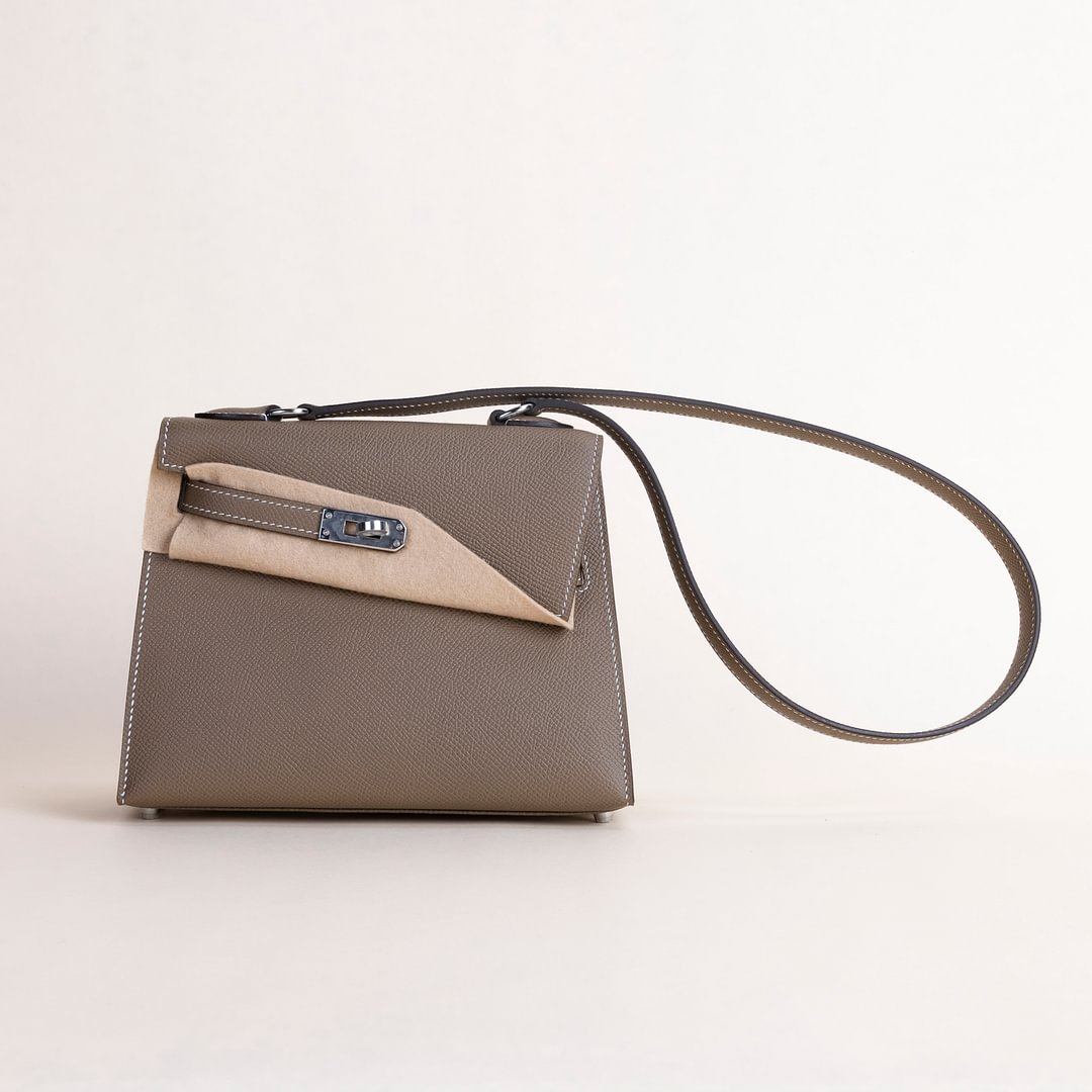 Kelly Disorder Epsom CK18 Etoupe PHW