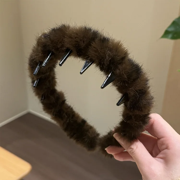 Leopard Print Hairband with Teeth