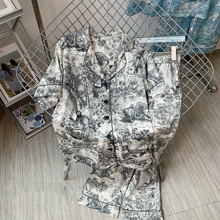 Women's New trends fashion satin print Pajamas Home Clothing Suits