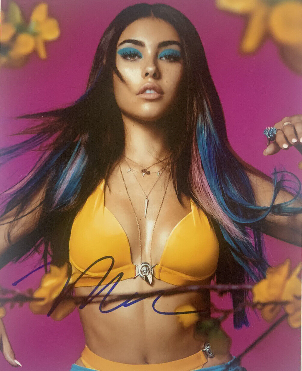 MADISON BEER HAND SIGNED 8x10 Photo Poster painting HIP HOP SINGER SEXY AUTOGRAPH AUTHENTIC COA