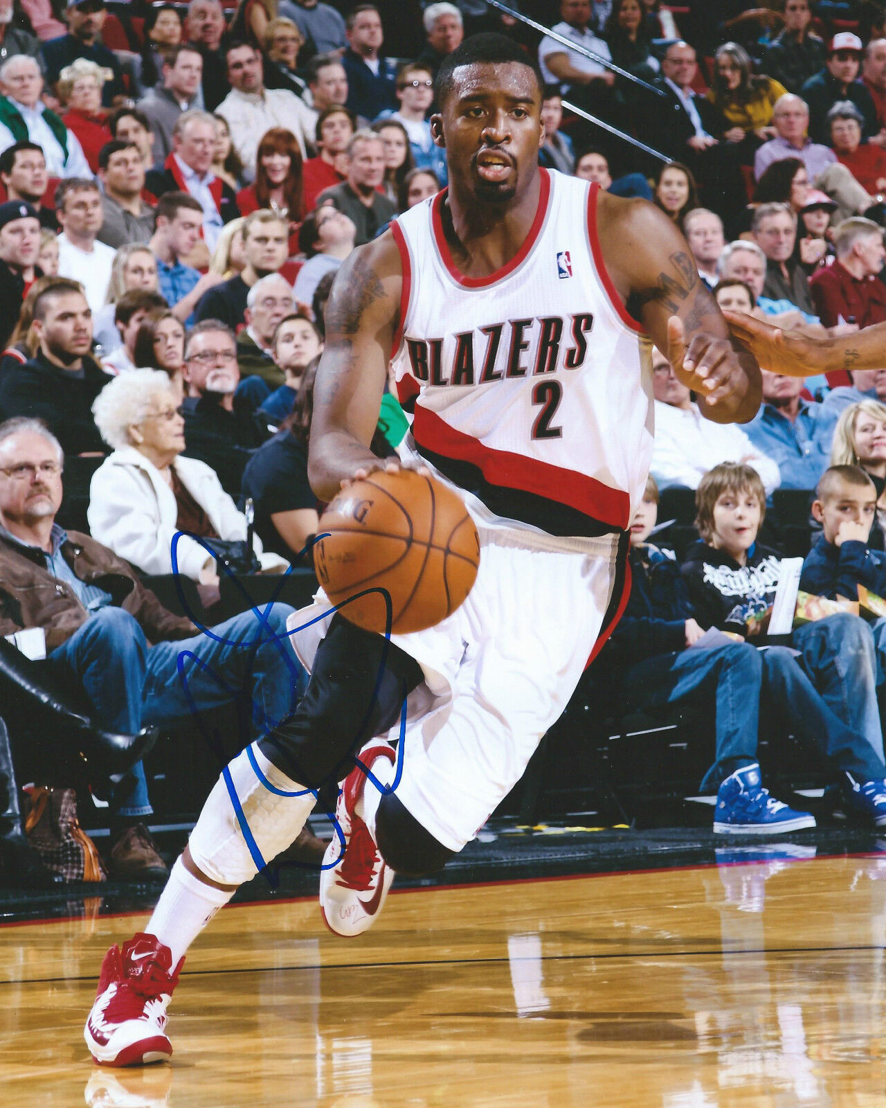 Wesley Matthews *PORTLAND TRAILBLAZERS* Signed 8x10 Photo Poster painting W4 COA GFA