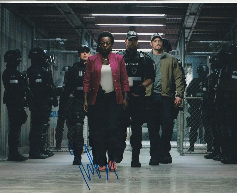 * IKE BARINHOLTZ * signed autographed 8x10 Photo Poster painting * SUICIDE SQUAD * 1