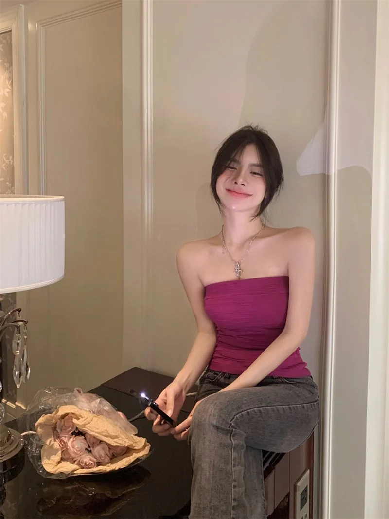 Uveng Uveng New Sexy Hottie Wearing Short Chic Thin Elastic Bra Inside The Coat Without A Shoulder Strap Vest Woman