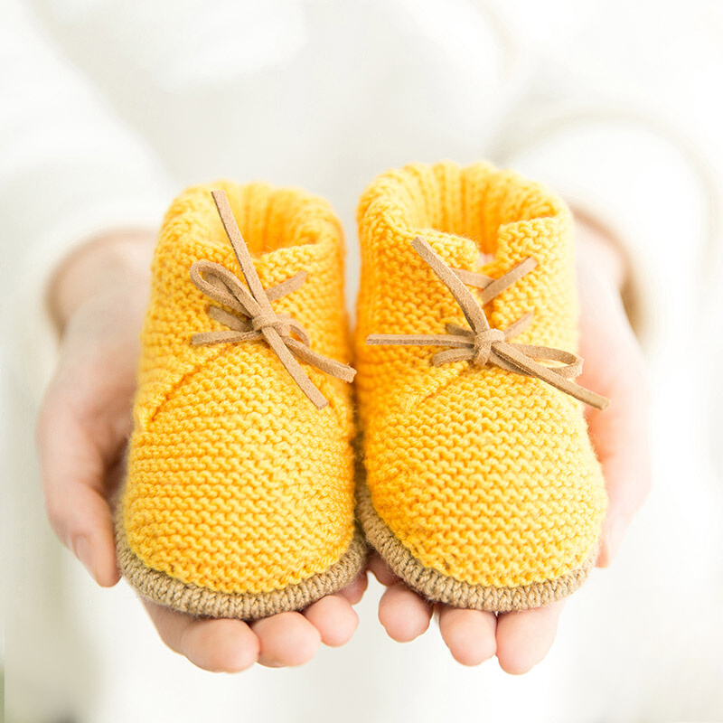 Cozy Craft New Mom DIY Merino Wool Baby Booties Knitting Kit