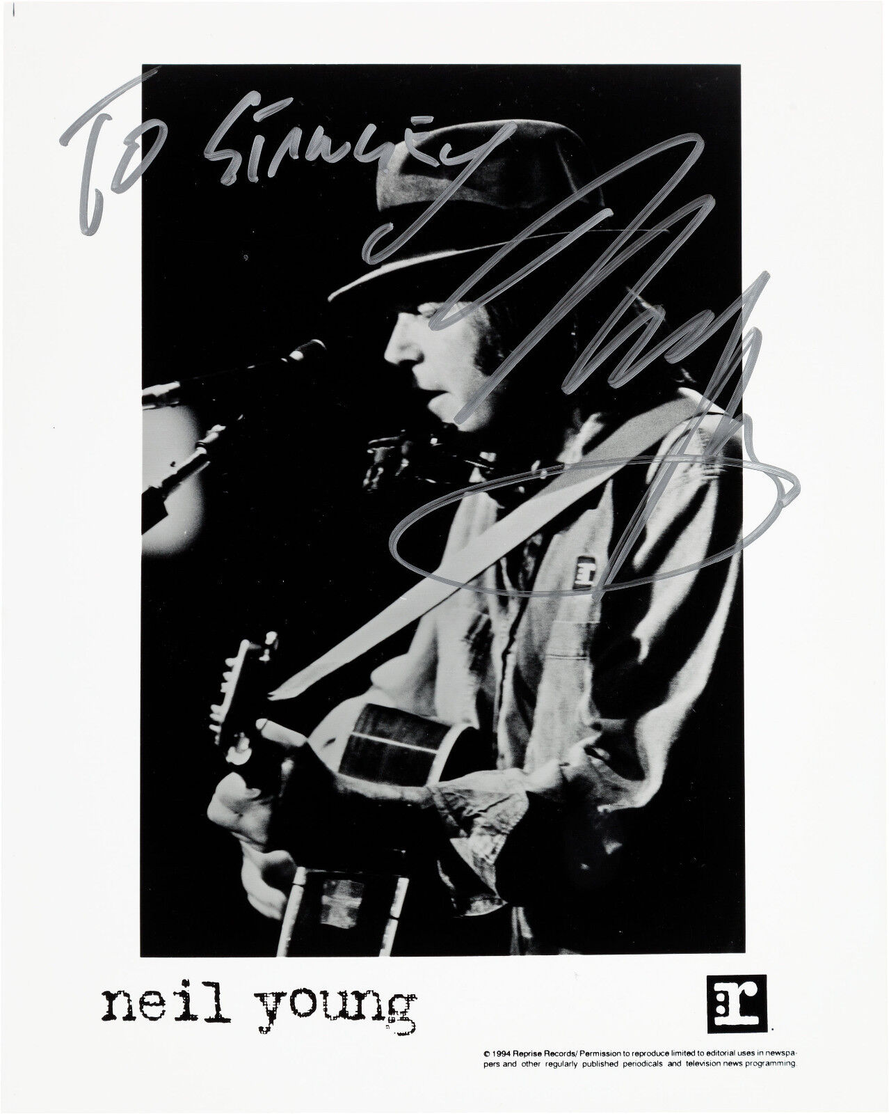 NEIL YOUNG Signed Photo Poster paintinggraph - Rock & Pop Star - Preprint