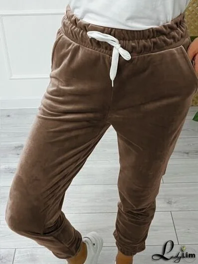 Fashionable and Minimalist garment