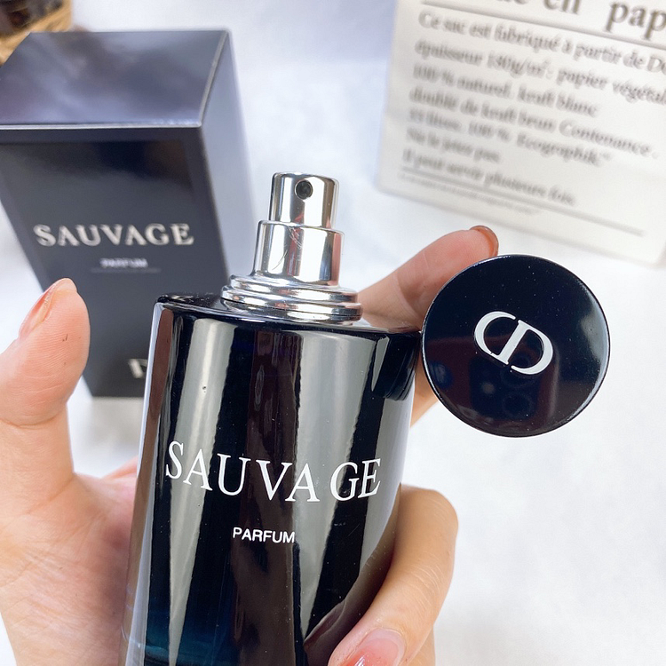 Dior Sauvage 迪奧曠野男士香水100ml 曠野之心 Dior Sauvage 迪奧曠野男士香水100ml 曠野之心