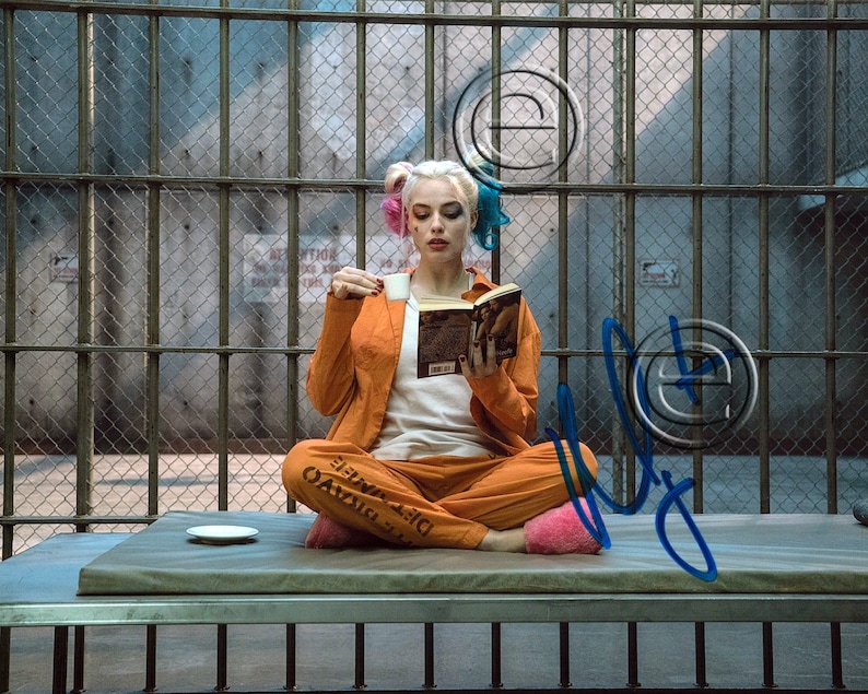 Margot Robbie Suicide Squad Autographed Signed Photo Poster painting 8 x 10 print Photo Poster painting picture poster wall art autograph