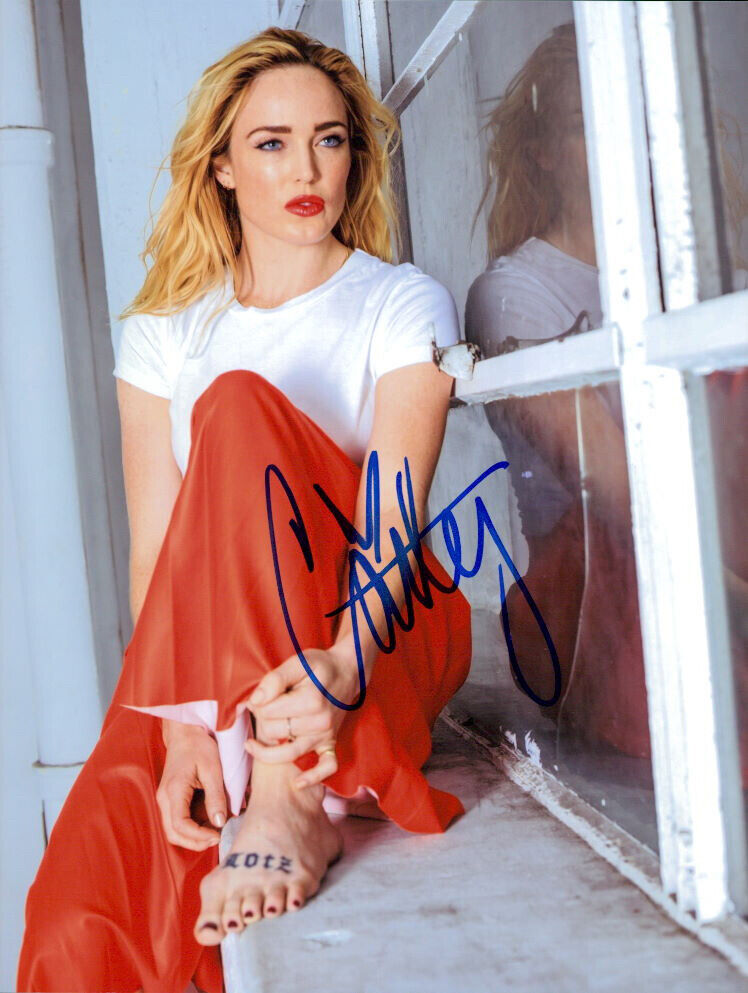 Caity Lotz signed 8x10 Photo Poster painting