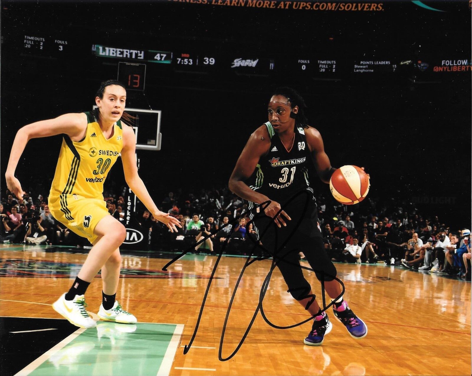 UCONN LADY HUSKIES TINA CHARLES HAND SIGNED NEW YORK LIBERTY 8X10 Photo Poster painting W/COA