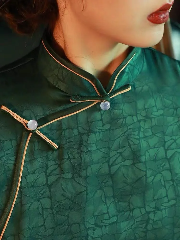 Turtle crack, old Shanghai style  jacquard satin long Qipao