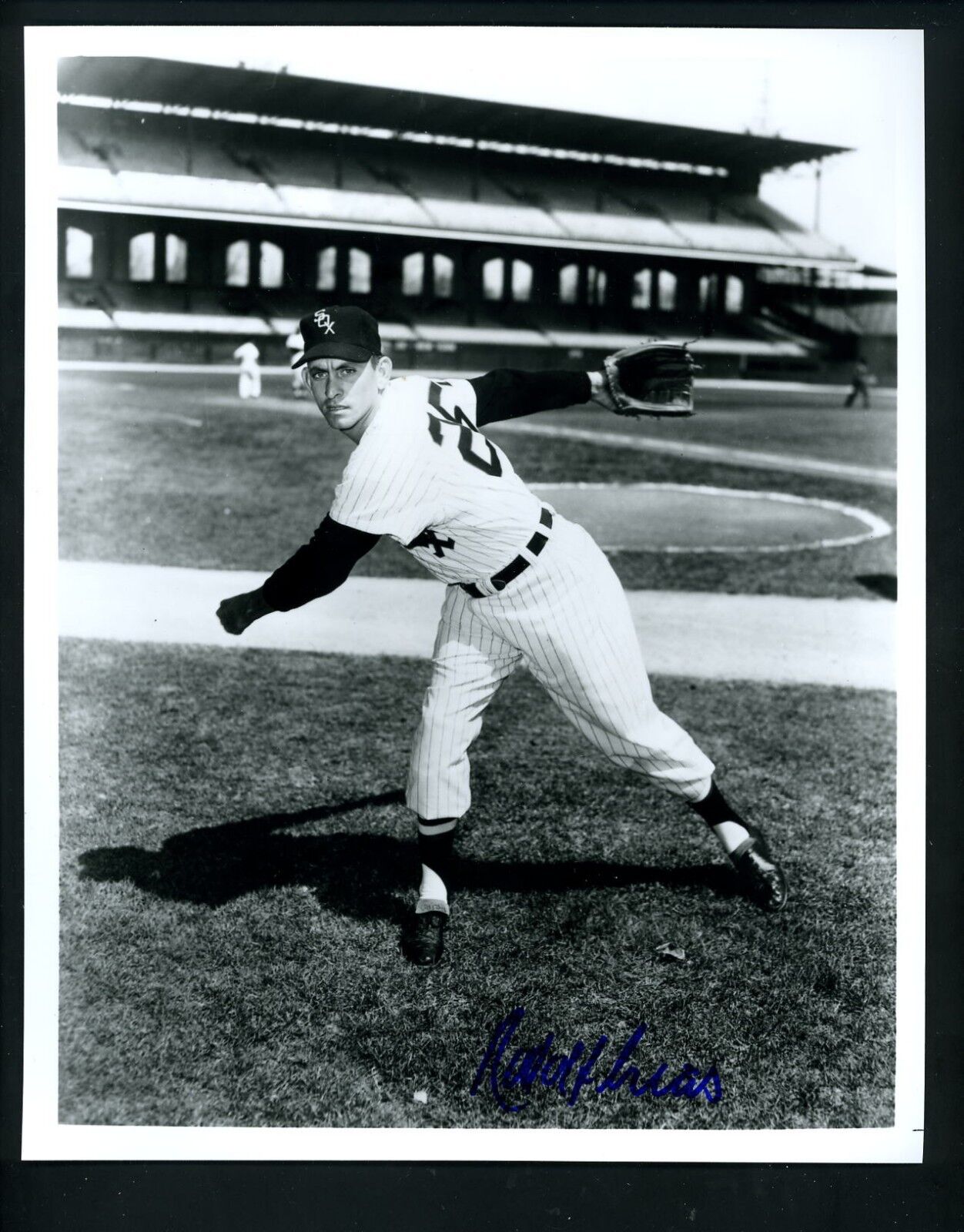 Rudy Arias Signed Autographed 8 x 10 B&W Photo Poster painting Chicago White Sox