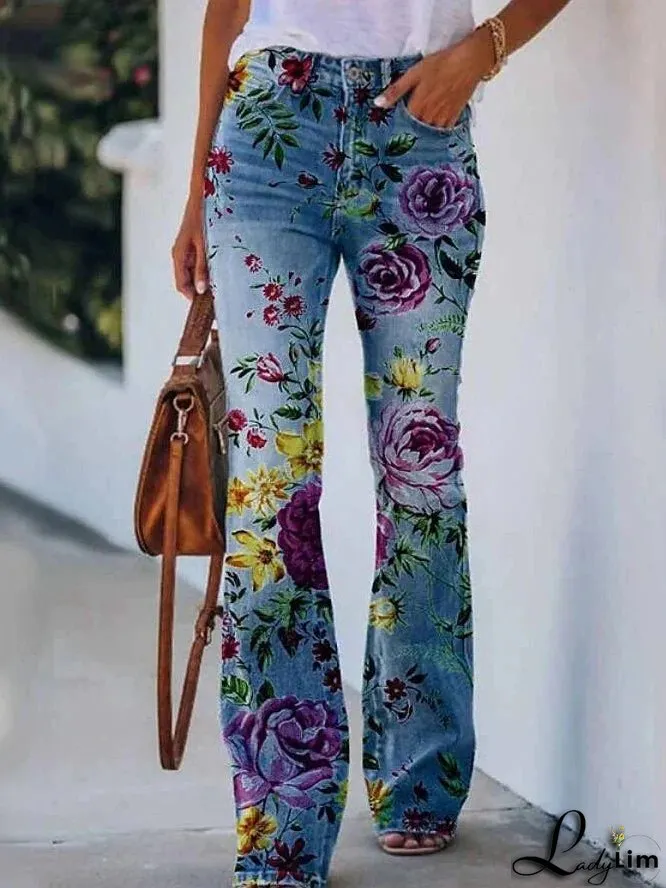 Stylish Women's High-Waisted Bootcut Flare Jeans with Side Pockets