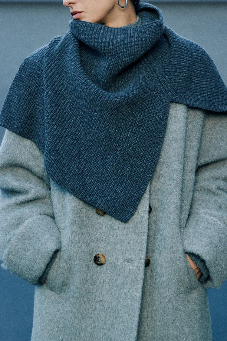 Super Fine Merino Knitted Turtleneck Split Scarf