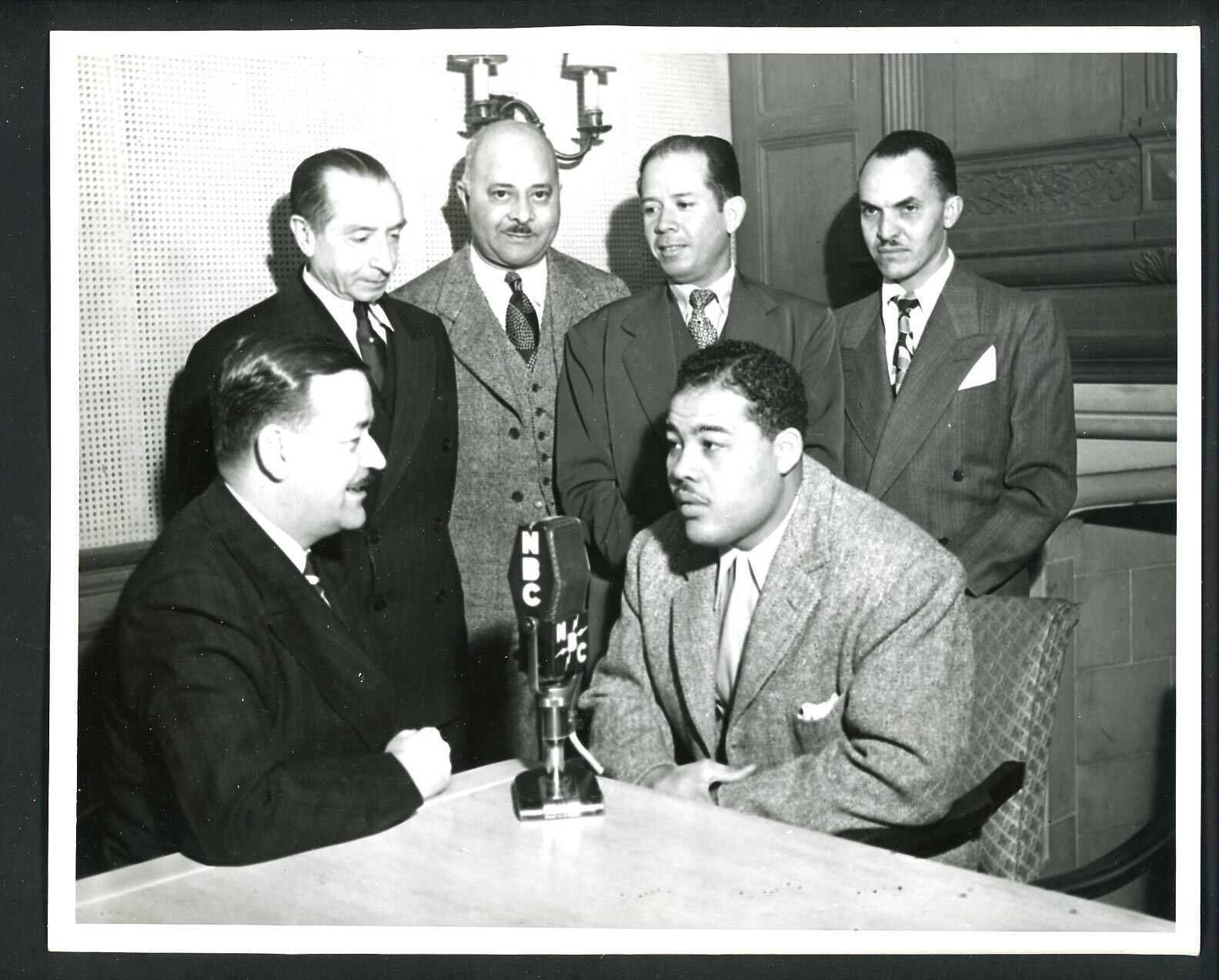 Joe Louis 1940 's NBC Radio Press Photo Poster painting Heavyweight Boxing Champion