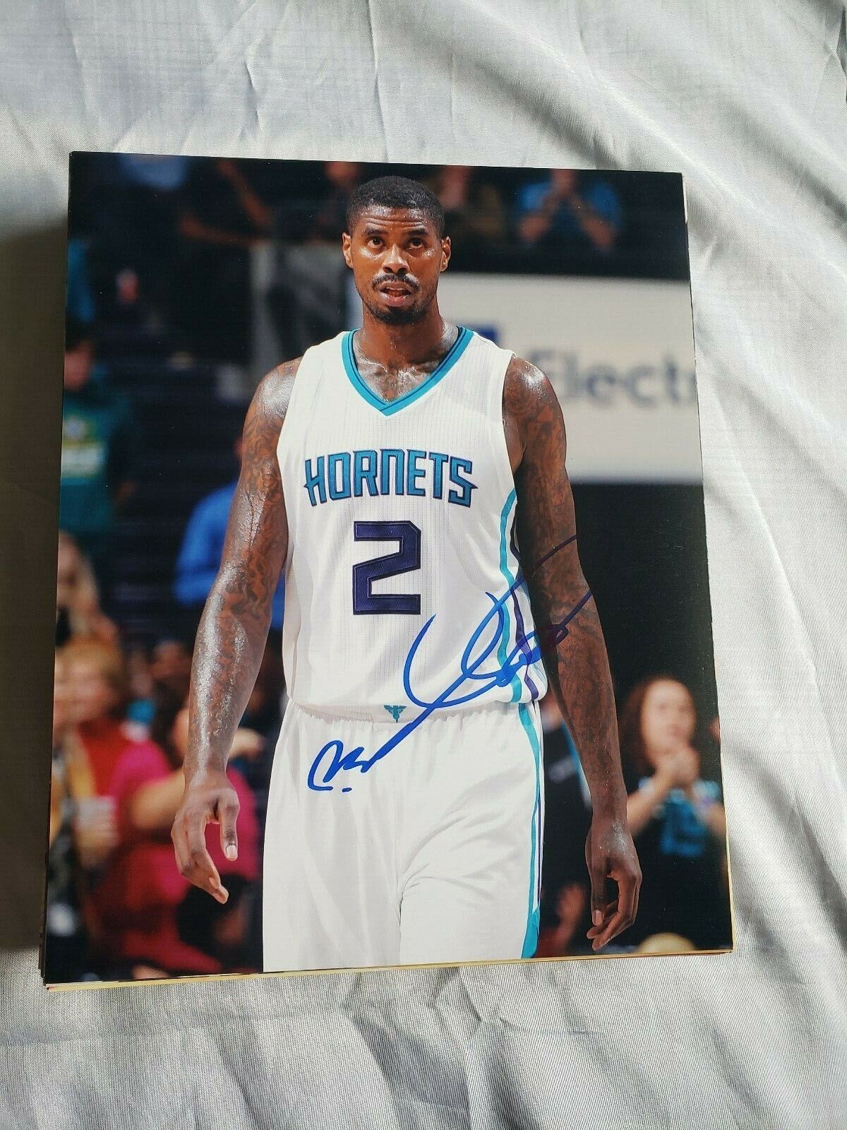 MARVIN WILLIAMS CHARLOTTE HORNETS SIGNED AUTOGRAPHED 8x10 Photo Poster painting COA BASKETBALL