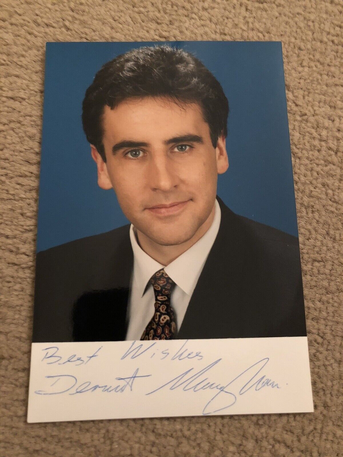 DERMOT MURNAGHAN (ITN NEWS) VINTAGE SIGNED Photo Poster painting