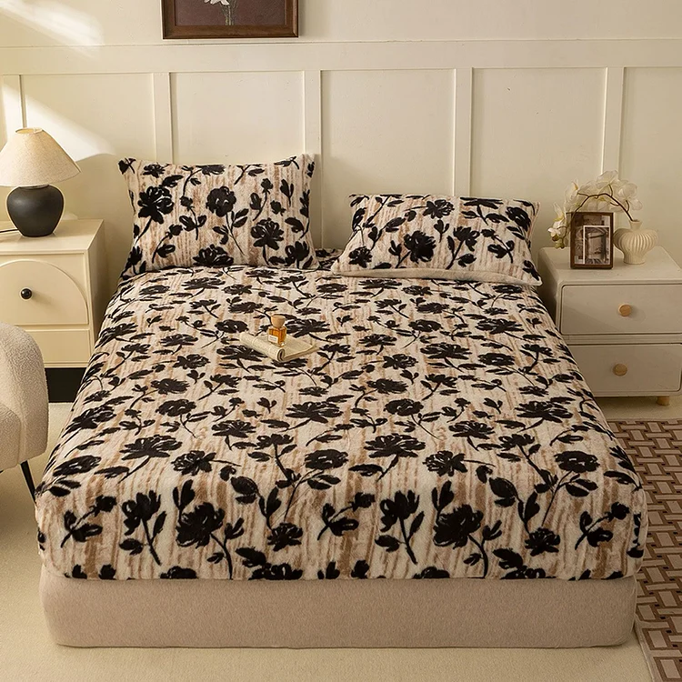 1pc Luxury Velvet Fitted Sheet - Soft, and Comfortable, Machine Washable, Ideal for Winter Bedding, Perfect Gift for Bedroom, Guest Room,Deep Pocket Fitted Sheet Without Pillowcase-2