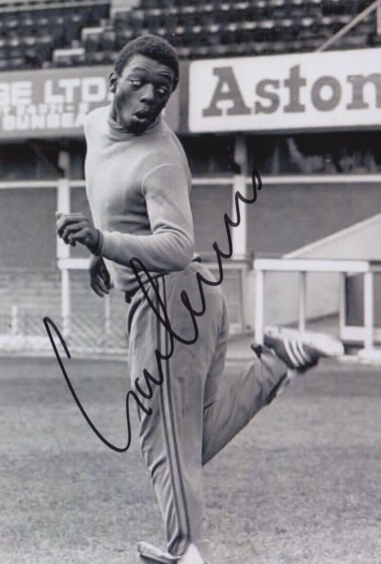 GARTH CROOKS HAND SIGNED 6X4 Photo Poster painting STOKE CITY FOOTBALL AUTOGRAPH 1