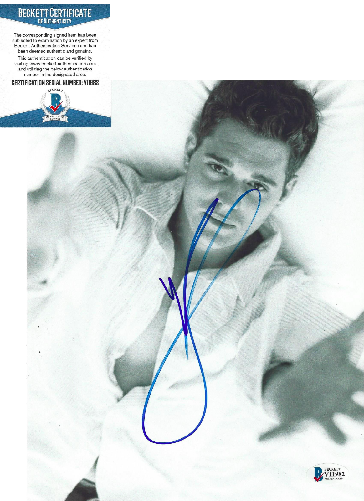 SINGER MICHAEL BUBLE SIGNED AUTHENTIC 8x10 Photo Poster painting B CROONER BECKETT COA BAS