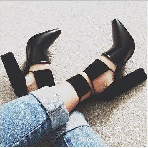 VCSHOES Cut Out Pointed Toe High Chunky Heel Shoes