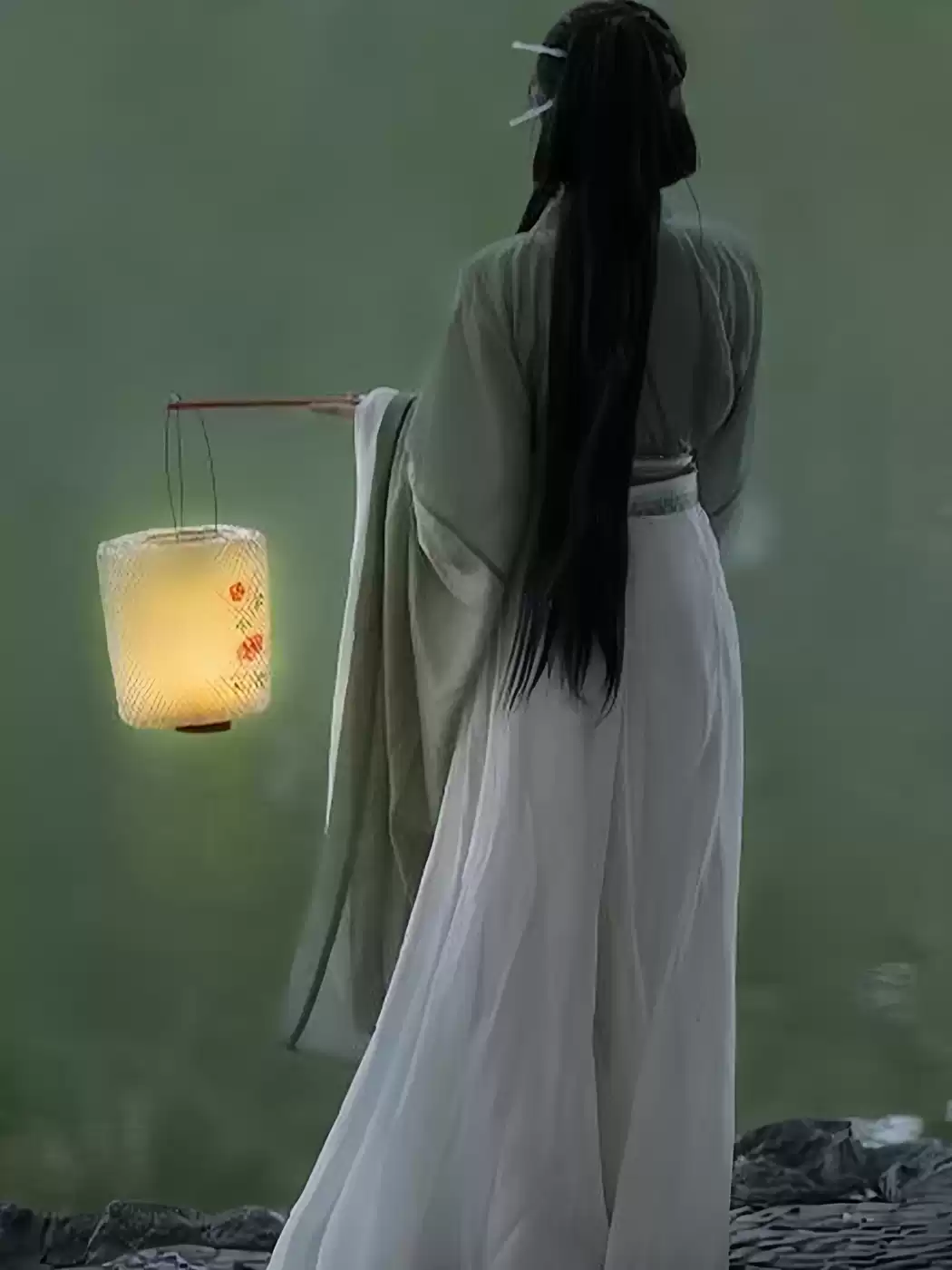 Wei Jin dynasty hanfu green hanfu dress early autumn with white ruqun- yunmu 云暮 Stupa Stones